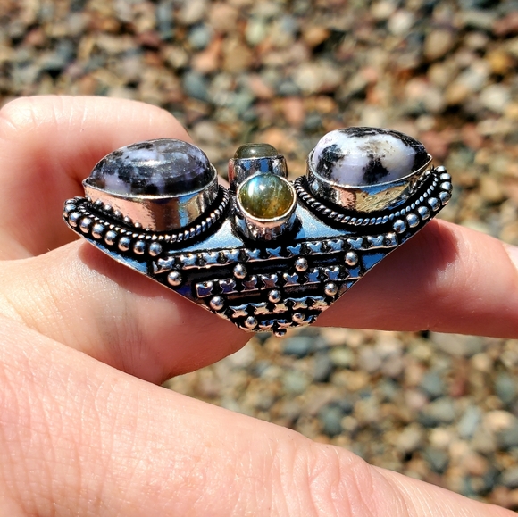New Zebra Jasper and Labradorite 925 Silver Statement Ring. - Picture 10 of 16
